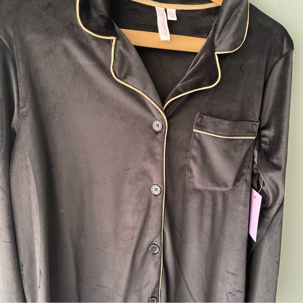 🌱5/$25🌱 JoyLab | Black Velvety/Fleece Button-Down Pajama Top - Picture 3 of 6